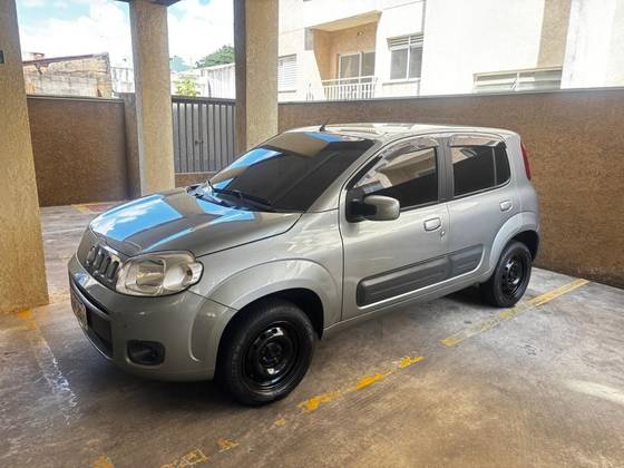 FIAT UNO 1.0 EVO VIVACE 8V FLEX 4P MANUAL